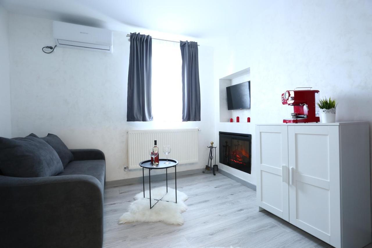 Simona Maria 2 Apartment Bucharest Exterior photo
